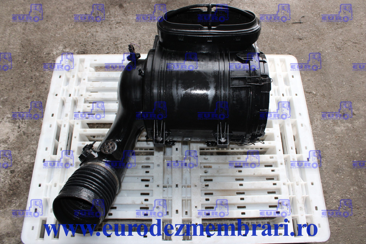 CARCASA FILTRU AER IVECO STRALIS 5801275395 - Filtro de ar para Camião: foto 1 CARCASA FILTRU AER IVECO STRALIS 5801275395 - Filtro de ar para Camião: foto 1