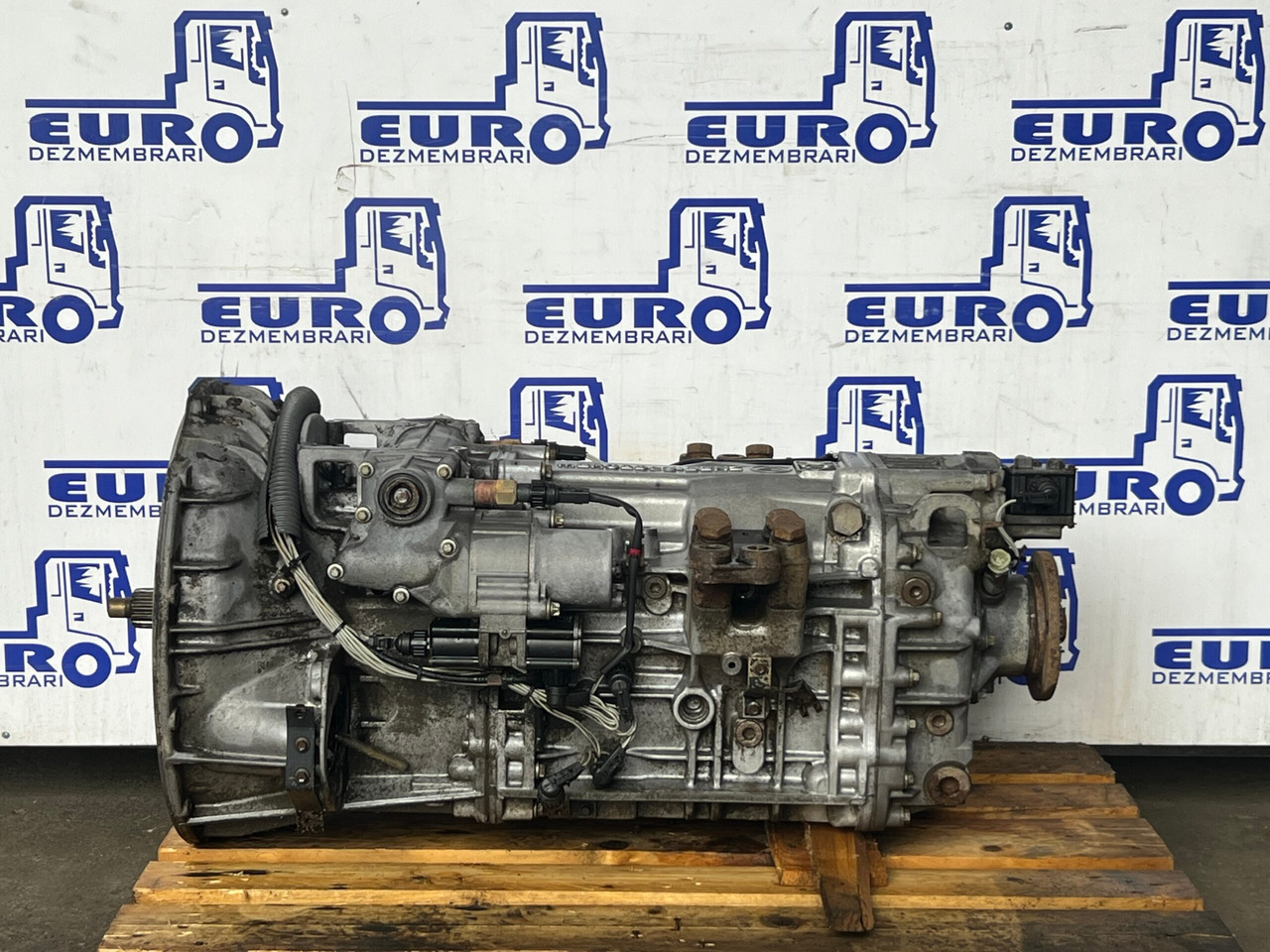 CUTIE DE VITEZE G211-16 FARA RETARDER MERCEDES ACTROS MP1 - Caixa de velocidade para Camião: foto 1 CUTIE DE VITEZE G211-16 FARA RETARDER MERCEDES ACTROS MP1 - Caixa de velocidade para Camião: foto 1
