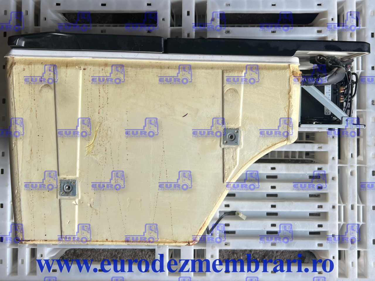 FRIGIDER MAN TGX TG2 81.63910.6109 - Cabine e interior para Camião: foto 2 FRIGIDER MAN TGX TG2 81.63910.6109 - Cabine e interior para Camião: foto 2