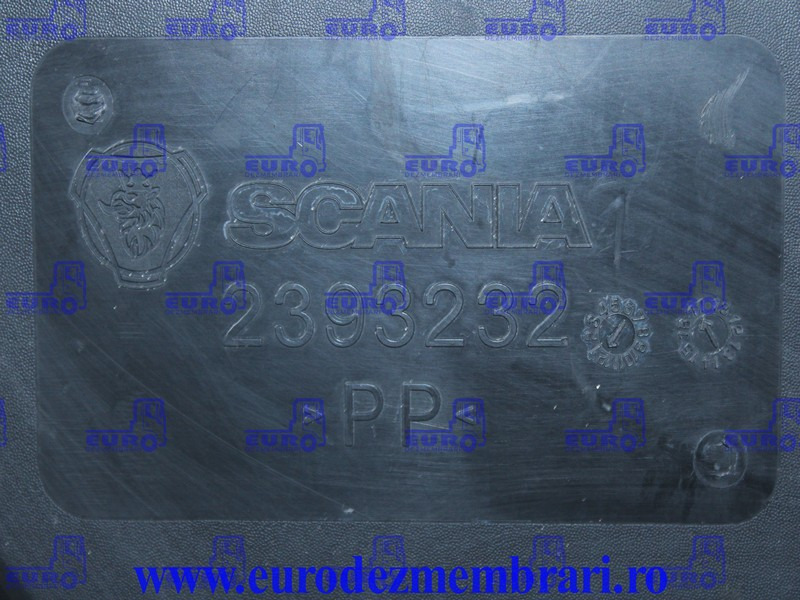 REZERVOR ADBLUE SCANIA NGS 2393232, 2113215 - Tanque para AdBlue para Camião: foto 3 REZERVOR ADBLUE SCANIA NGS 2393232, 2113215 - Tanque para AdBlue para Camião: foto 3