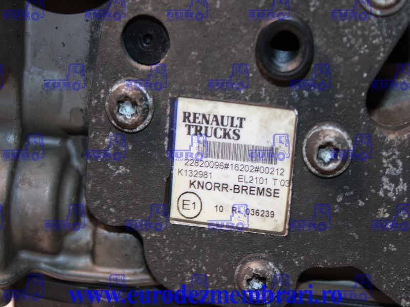 SUPAPA REFULARE RENAULT T 22820096, K132981 - Válvula de freio para Camião: foto 3 SUPAPA REFULARE RENAULT T 22820096, K132981 - Válvula de freio para Camião: foto 3