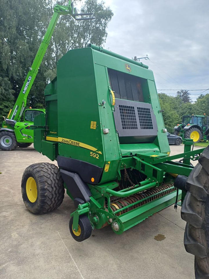 John Deere 592 ROTOFLOW - Enfardadeira de fardos redondos: foto 4 John Deere 592 ROTOFLOW - Enfardadeira de fardos redondos: foto 4