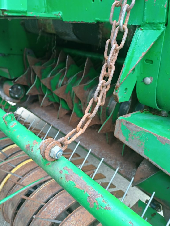 John Deere 592 ROTOFLOW - Enfardadeira de fardos redondos: foto 3 John Deere 592 ROTOFLOW - Enfardadeira de fardos redondos: foto 3