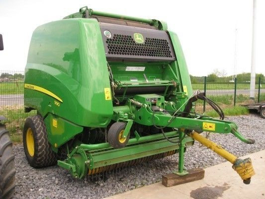 John Deere 990 - Enfardadeira de fardos redondos: foto 1 John Deere 990 - Enfardadeira de fardos redondos: foto 1