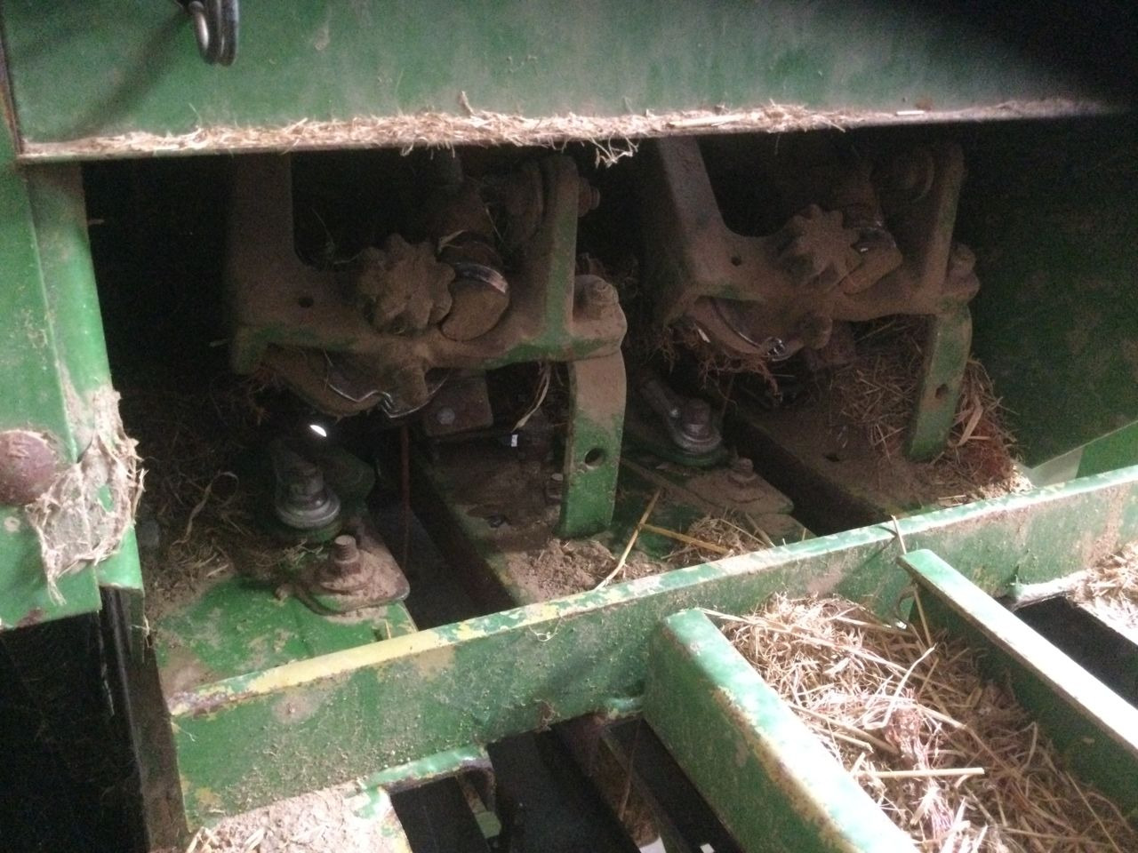 John Deere 336A - Enfardadeira de fardos quadrados: foto 3 John Deere 336A - Enfardadeira de fardos quadrados: foto 3