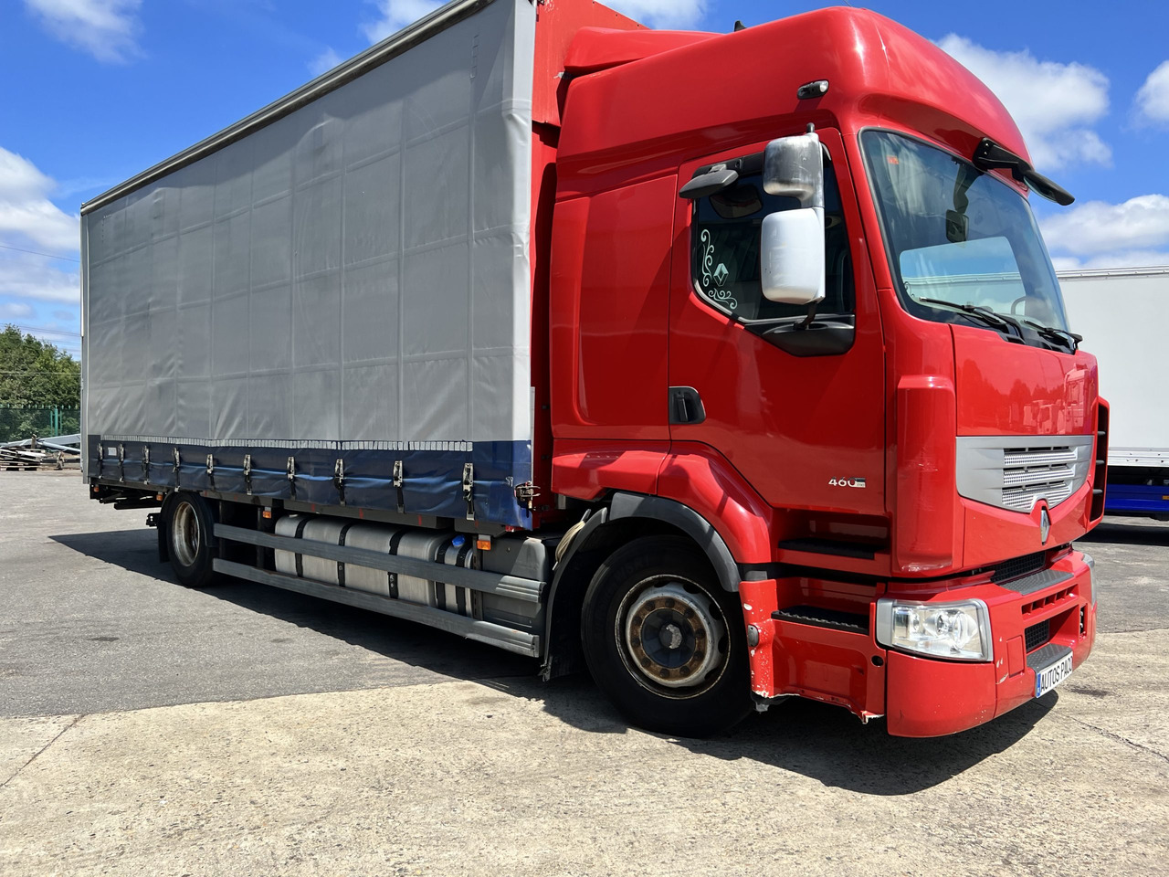 RENAULT 450 CON UNA TAULINER - Camião de lona: foto 5 RENAULT 450 CON UNA TAULINER - Camião de lona: foto 5