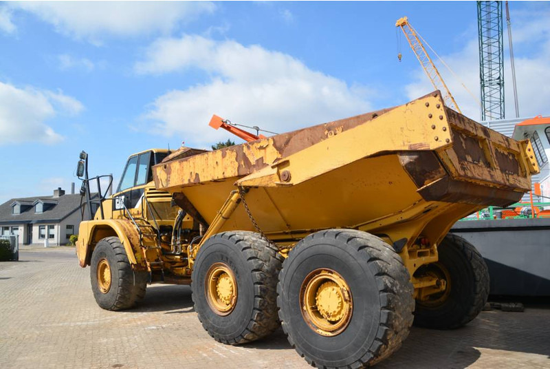 Cat 735 - Caminhão articulado: foto 2 Cat 735 - Caminhão articulado: foto 2