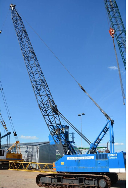 Guindaste sobre esteiras Hitachi KH 180-3: foto 9