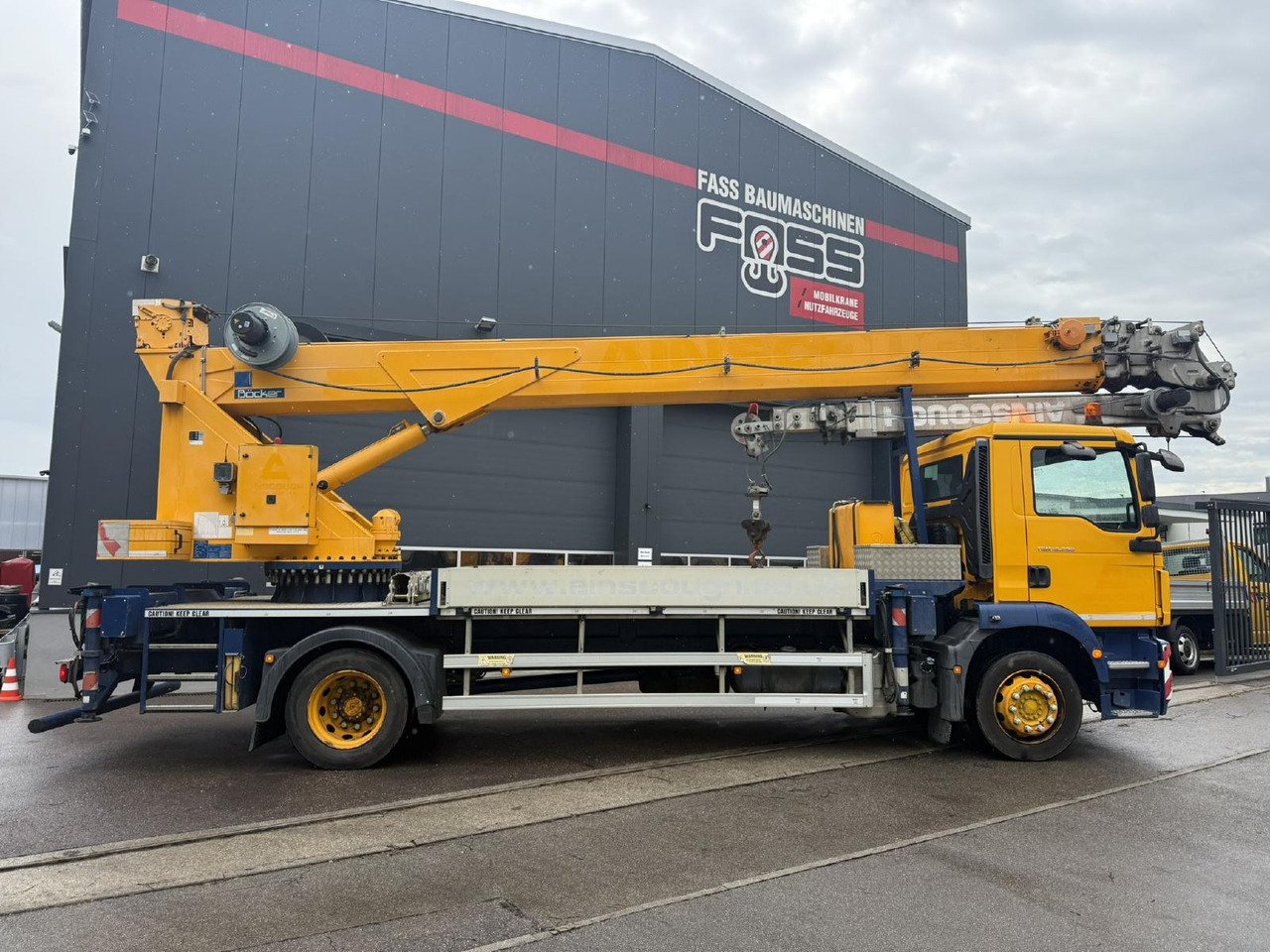 MAN Böcker AK 44 / 4000 auf MAN TGM 18.290 | Personenkorb - Grua móvel: foto 1 MAN Böcker AK 44 / 4000 auf MAN TGM 18.290 | Personenkorb - Grua móvel: foto 1