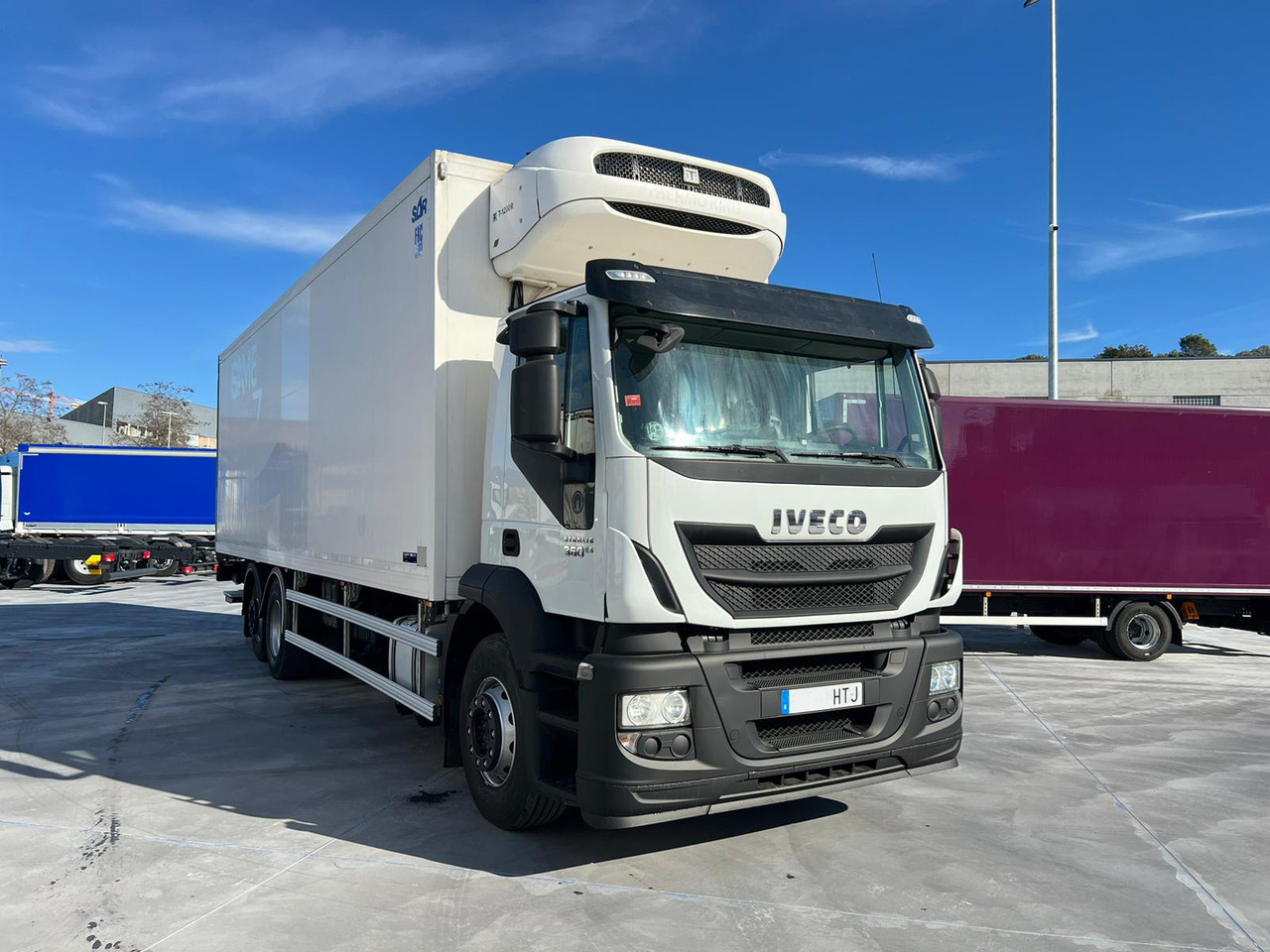 IVECO AD260S36 STRALIS EEV (Refrigerator) - Camião frigorífico: foto 2 IVECO AD260S36 STRALIS EEV (Refrigerator) - Camião frigorífico: foto 2