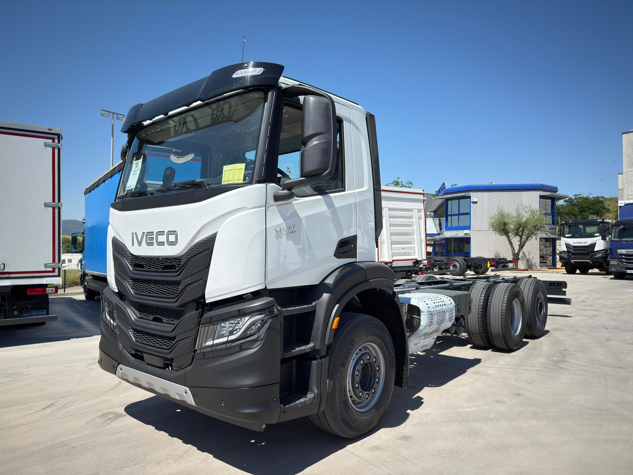 IVECO AD280X40 YPS ON X-WAY E6 (Chassis) - Camião chassi: foto 1 IVECO AD280X40 YPS ON X-WAY E6 (Chassis) - Camião chassi: foto 1