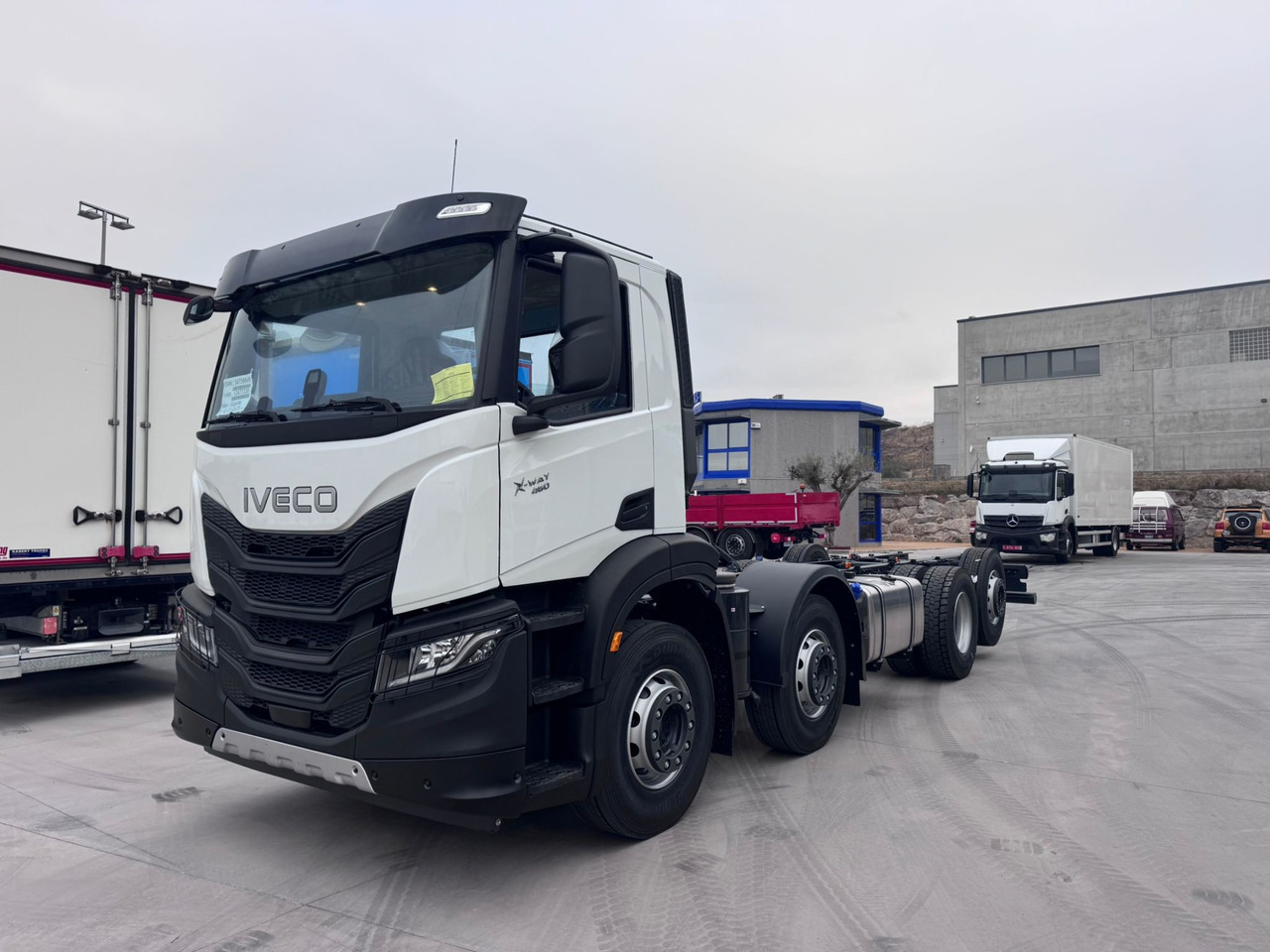 IVECO AD350X50 YPS ON X-Way E6 (Chassis) - Camião chassi: foto 1 IVECO AD350X50 YPS ON X-Way E6 (Chassis) - Camião chassi: foto 1
