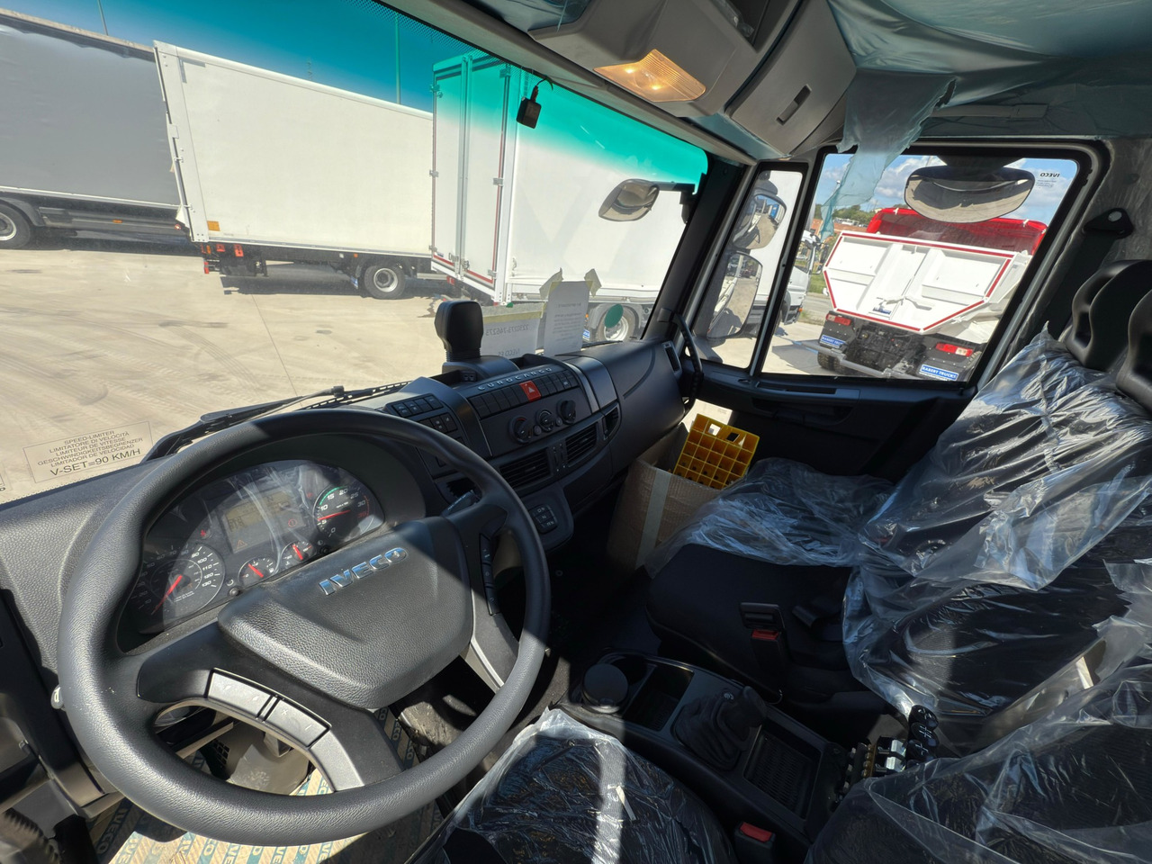 IVECO ML190E28L Eurocargo E6 (Track Equipment) - Camião multibenne: foto 5 IVECO ML190E28L Eurocargo E6 (Track Equipment) - Camião multibenne: foto 5