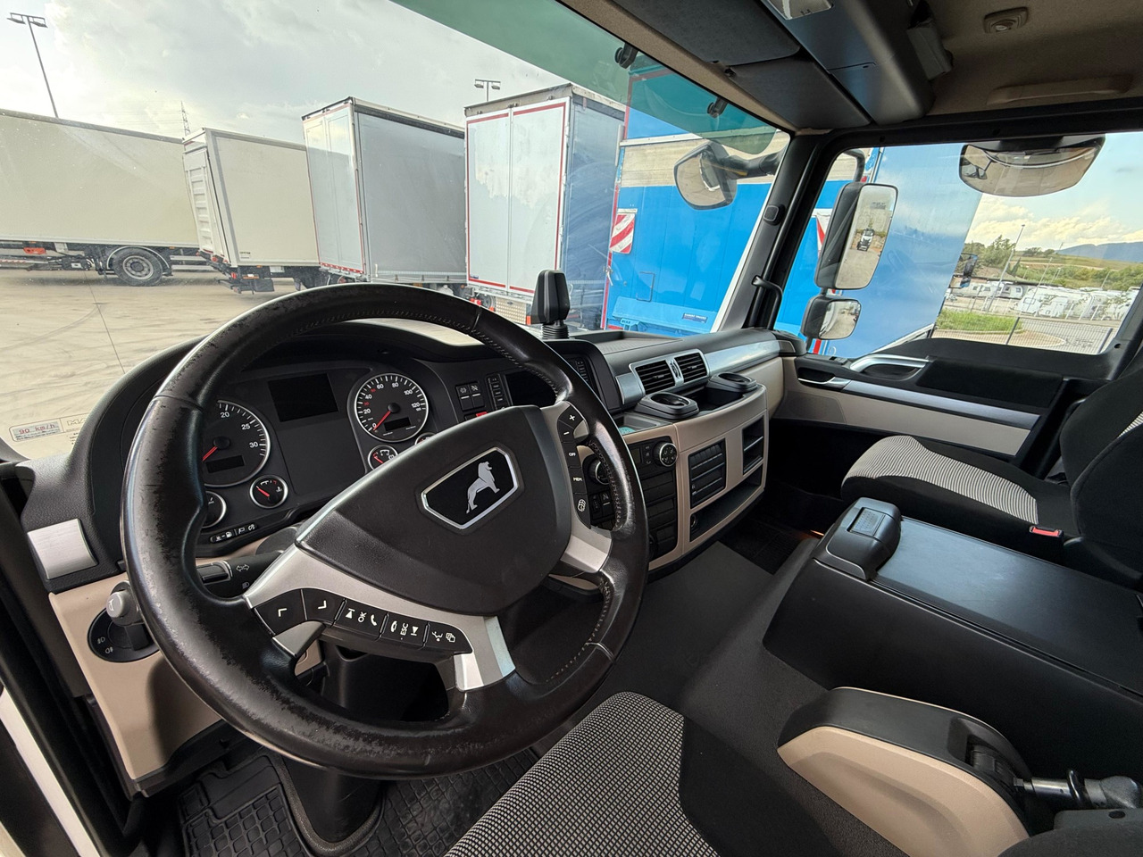 MAN 12.220 BL TGL E6 (Van) - Camião furgão: foto 5 MAN 12.220 BL TGL E6 (Van) - Camião furgão: foto 5