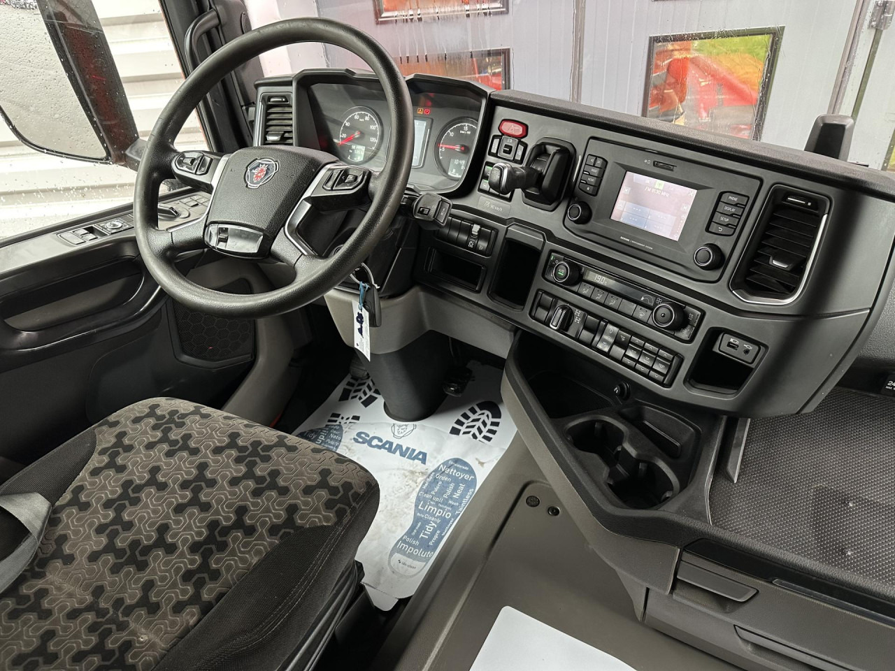 SCANIA R 450 B6x4HZ - Camião chassi: foto 2 SCANIA R 450 B6x4HZ - Camião chassi: foto 2