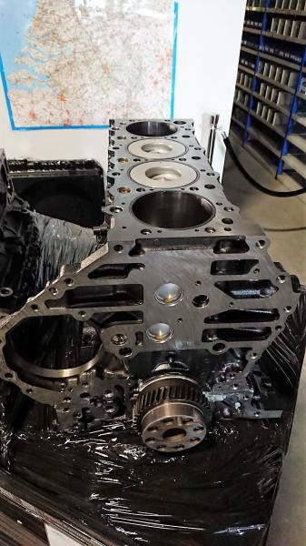 Isuzu - Motor para Máquina de construção: foto 1 Isuzu - Motor para Máquina de construção: foto 1