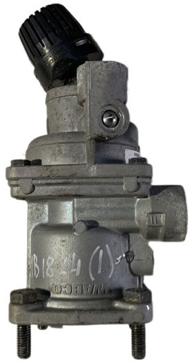 Mercedes-Benz 1824 - Válvula: foto 1 Mercedes-Benz 1824 - Válvula: foto 1