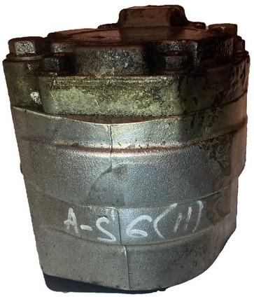 Mercedes-Benz A-S 6 11 - Bomba de direção: foto 1 Mercedes-Benz A-S 6 11 - Bomba de direção: foto 1