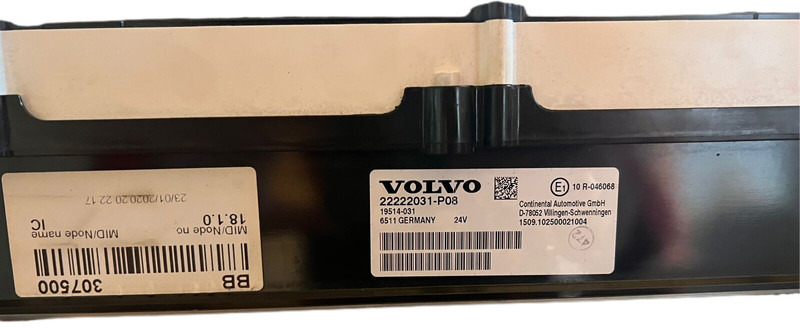 Volvo 2022 22222031 - Painel de instrumentos: foto 4 Volvo 2022 22222031 - Painel de instrumentos: foto 4