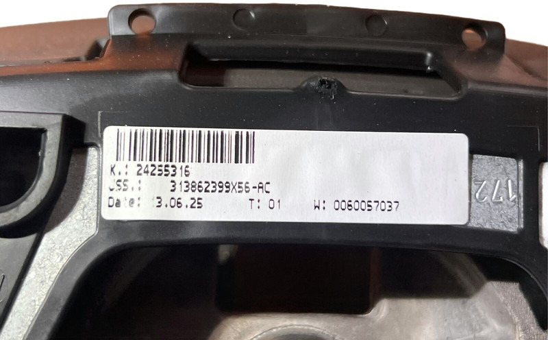 Volvo FH5/Aero - Volante de direção: foto 4 Volvo FH5/Aero - Volante de direção: foto 4