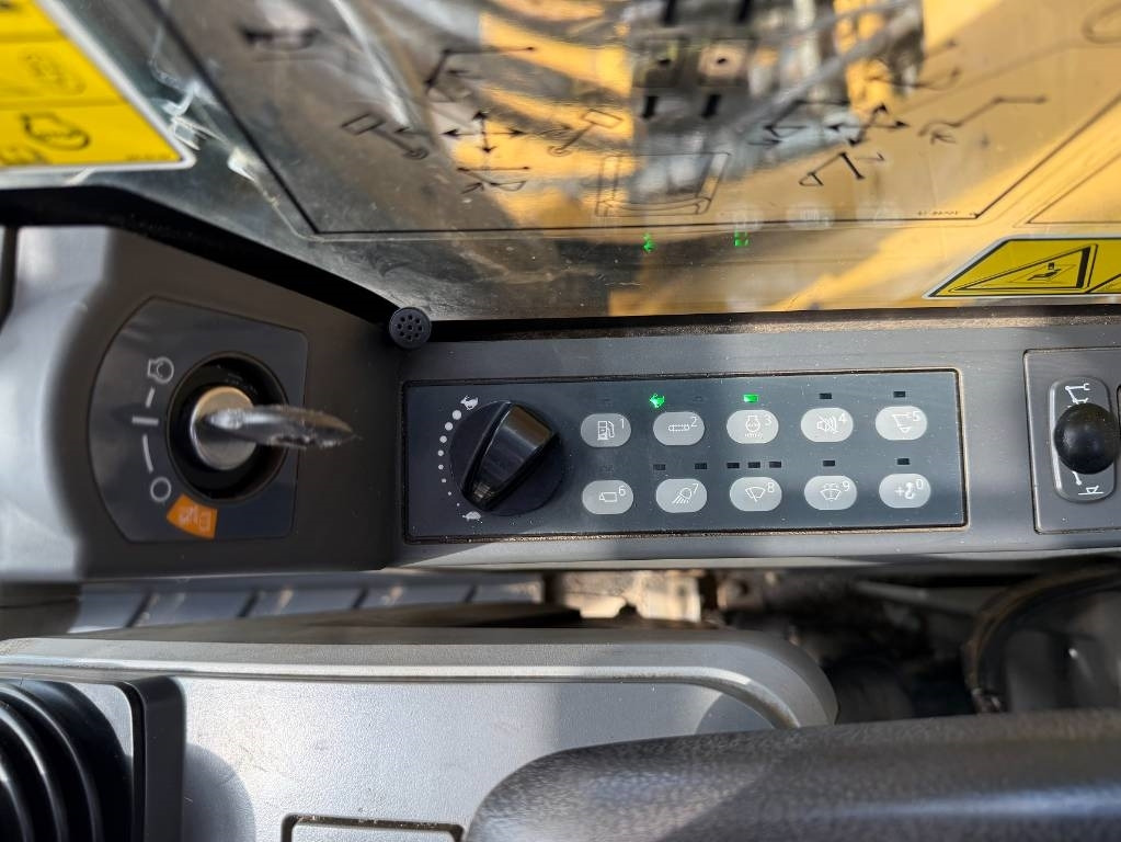 Escavadora de rastos CAT 335 F L CR: foto 5