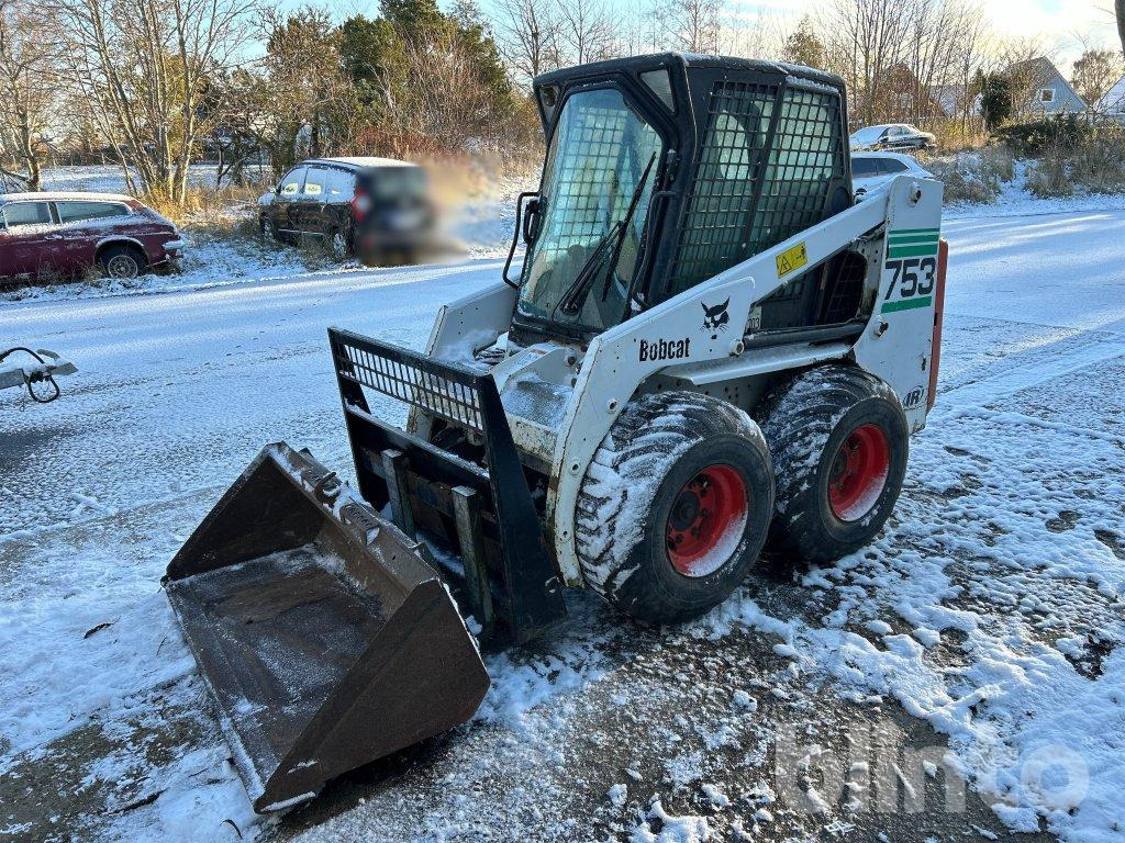 Bobcat 753 & Redskap - Mini pá carregadora: foto 1 Bobcat 753 & Redskap - Mini pá carregadora: foto 1