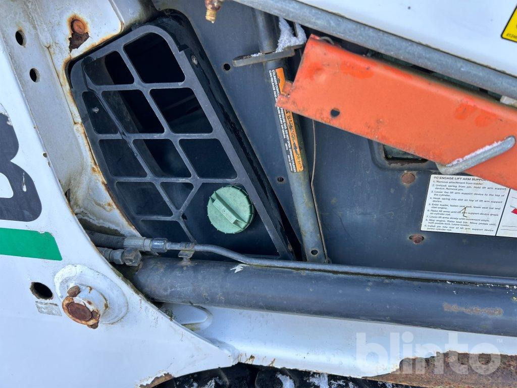 Mini pá carregadora Bobcat 753 & Redskap: foto 30
