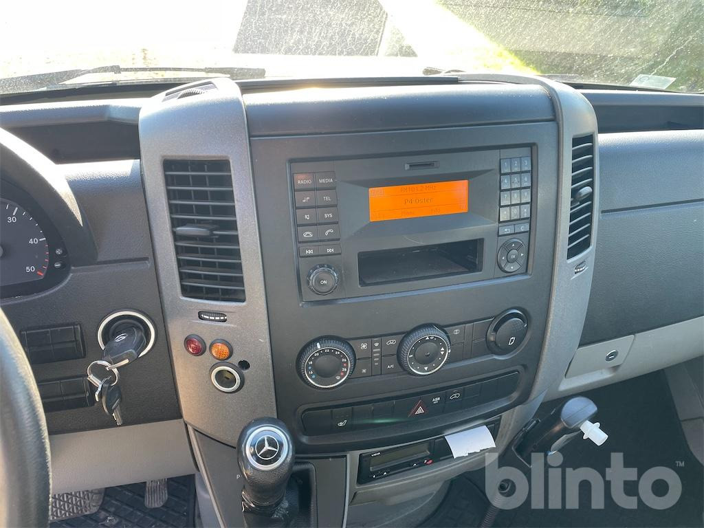 Camião MERCEDES BENZ 906BA50: foto 10