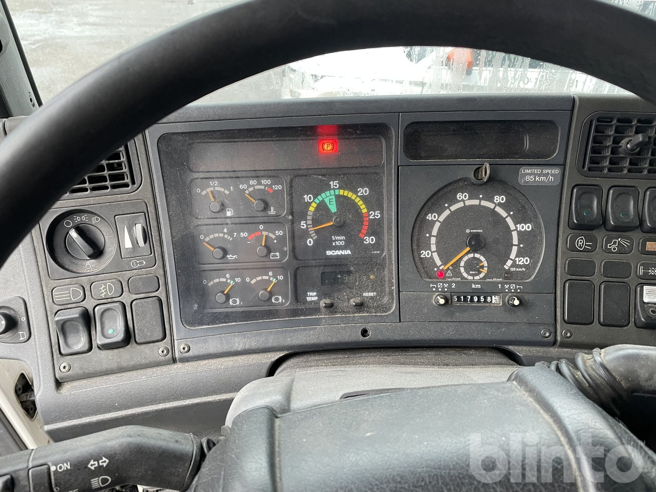 Camião SCANIA P94GB4X2NA230: foto 18