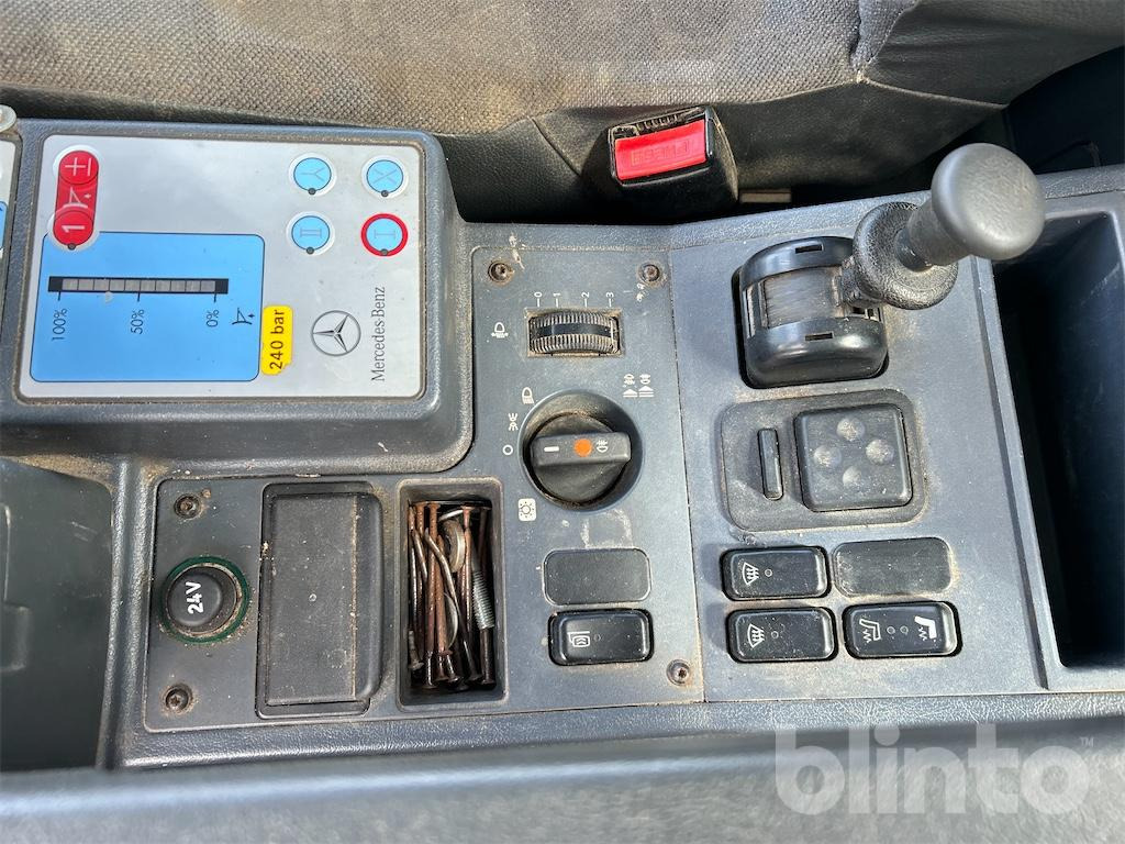 Camião Unimog U 300 mit MULAG Ausleger 2010: foto 39