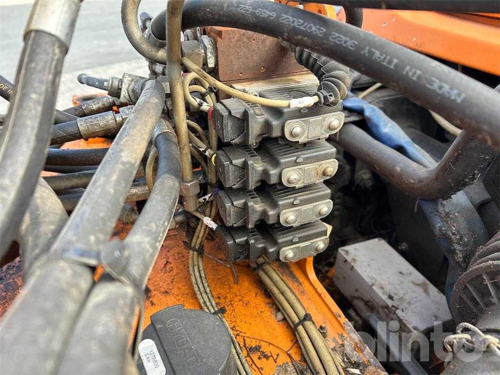 Camião Unimog U 300 mit MULAG Ausleger 2010: foto 23