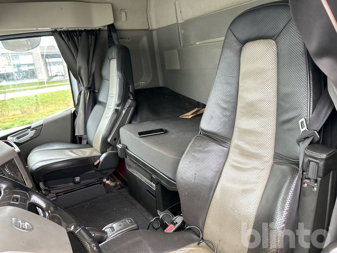 Camião VOLVO: foto 16 Camião VOLVO: foto 16