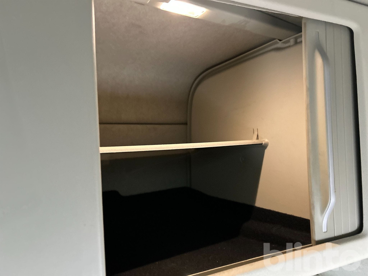 Camião VOLVO: foto 35 Camião VOLVO: foto 35