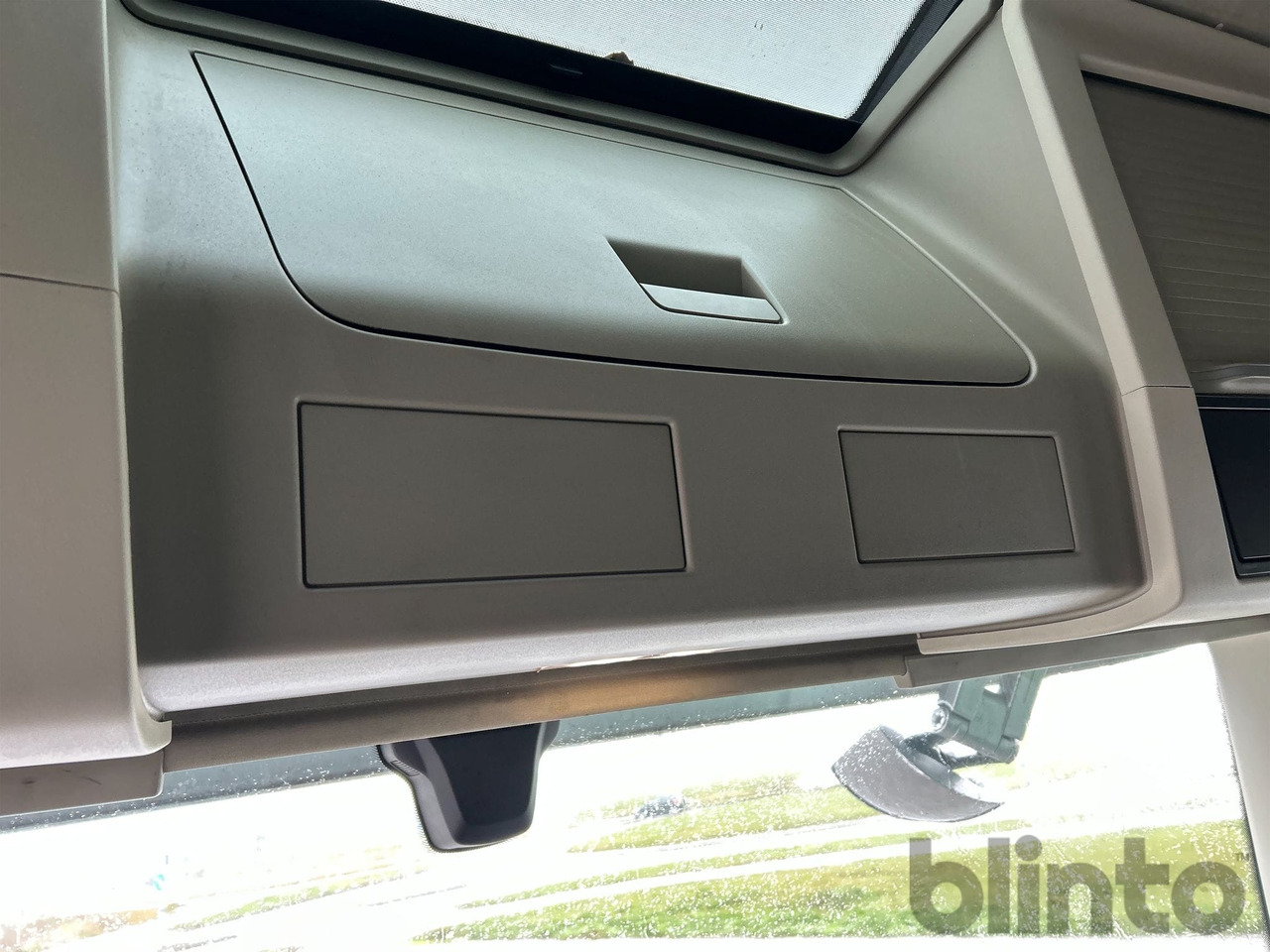 Camião VOLVO: foto 24 Camião VOLVO: foto 24