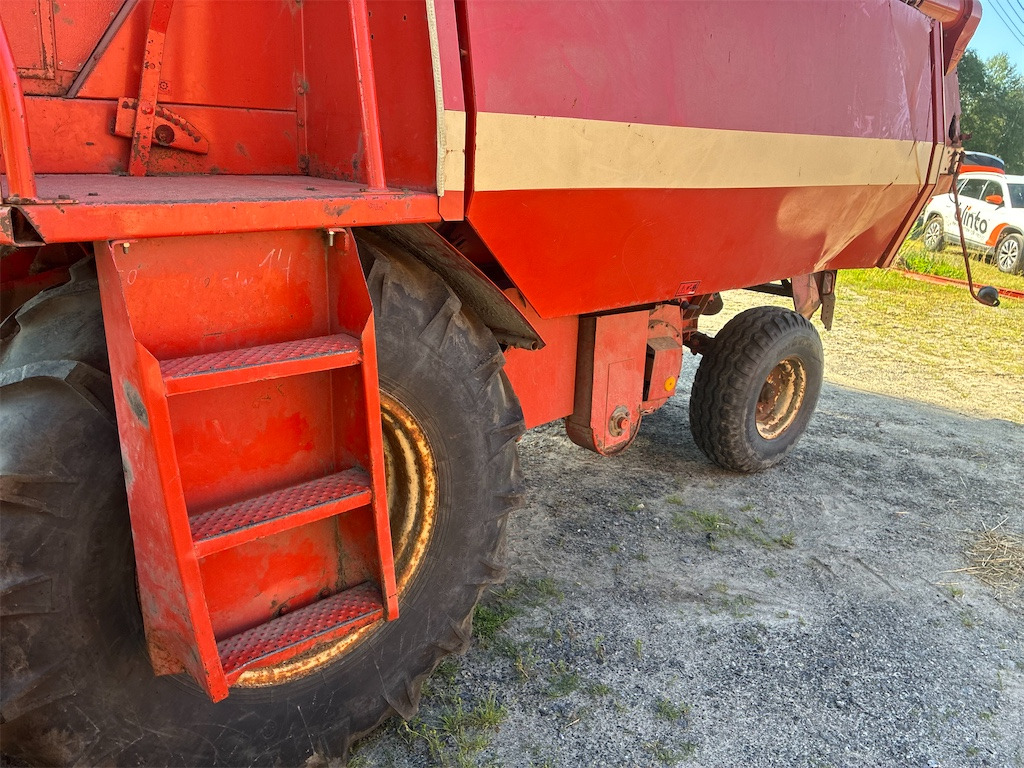 Ceifeira debulhadora Deutz Fahr 750: foto 11