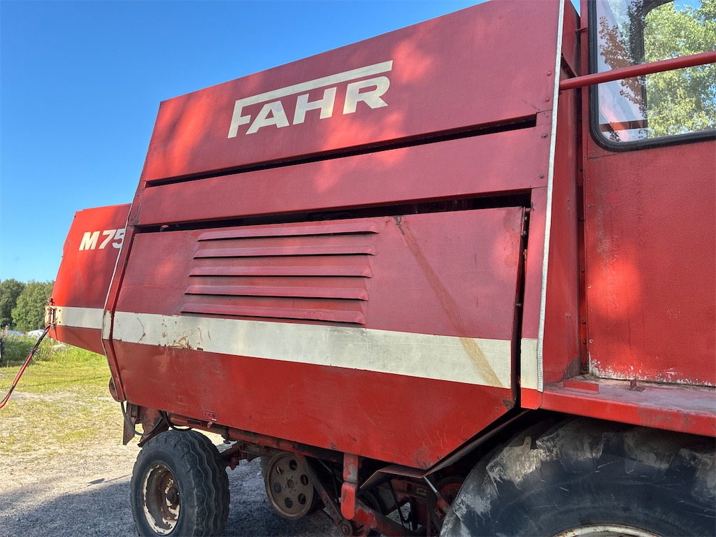 Ceifeira debulhadora Deutz Fahr 750: foto 24