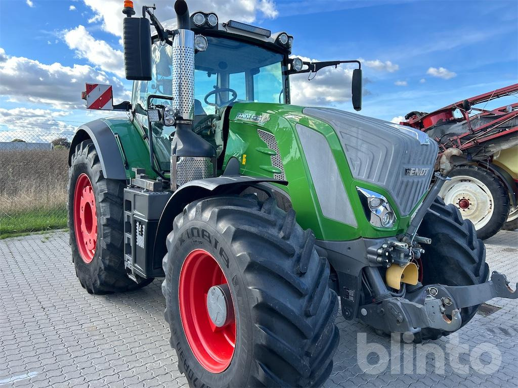 FENDT 828 VARIO - Frontlyft & PTO - Trator: foto 4 FENDT 828 VARIO - Frontlyft & PTO - Trator: foto 4