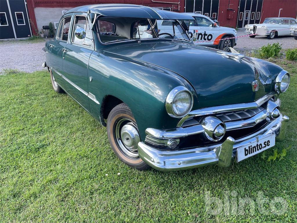 FORD V-8 CUSTOM DE LUXE - Automóvel: foto 2 FORD V-8 CUSTOM DE LUXE - Automóvel: foto 2