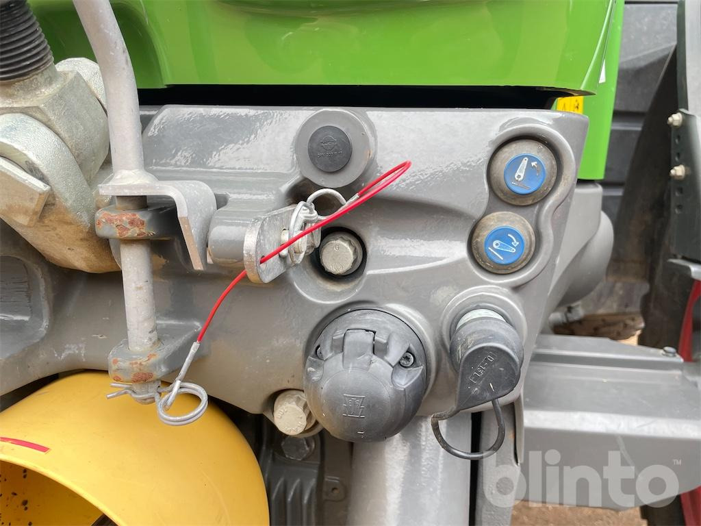 Trator Fendt 828 Vario: foto 30