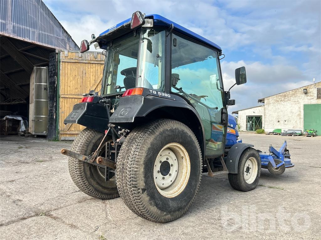 Iseki TG 5390 (Bj. 2008) mit Frontmähwerk - Trator: foto 3 Iseki TG 5390 (Bj. 2008) mit Frontmähwerk - Trator: foto 3