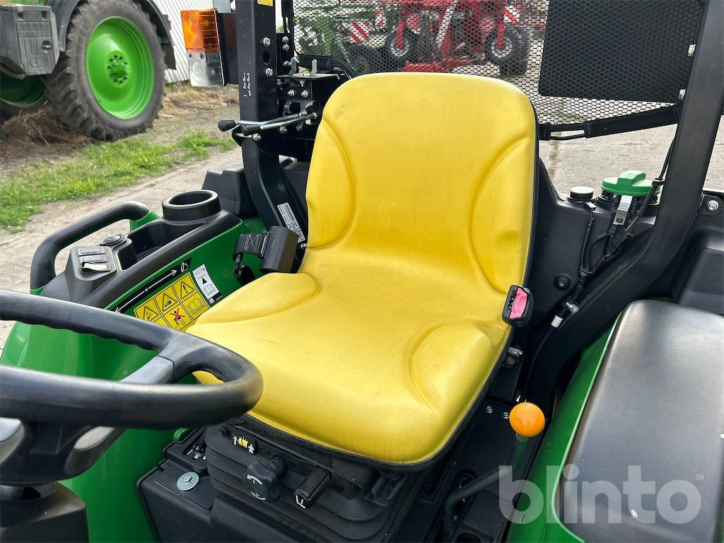 Trator John Deere 3038E (Neufahrzeug, Bj. 2025): foto 33