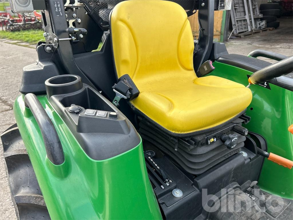 Trator John Deere 3038E (Neufahrzeug, Bj. 2025): foto 18