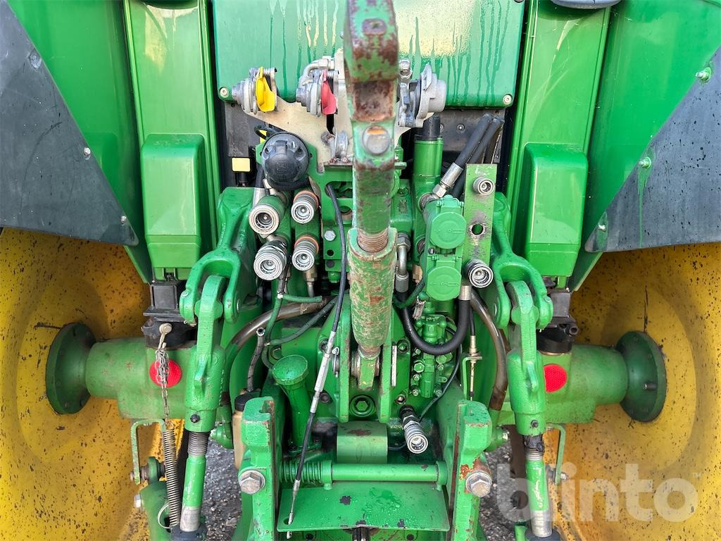 Trator John Deere 6320 (2004): foto 30