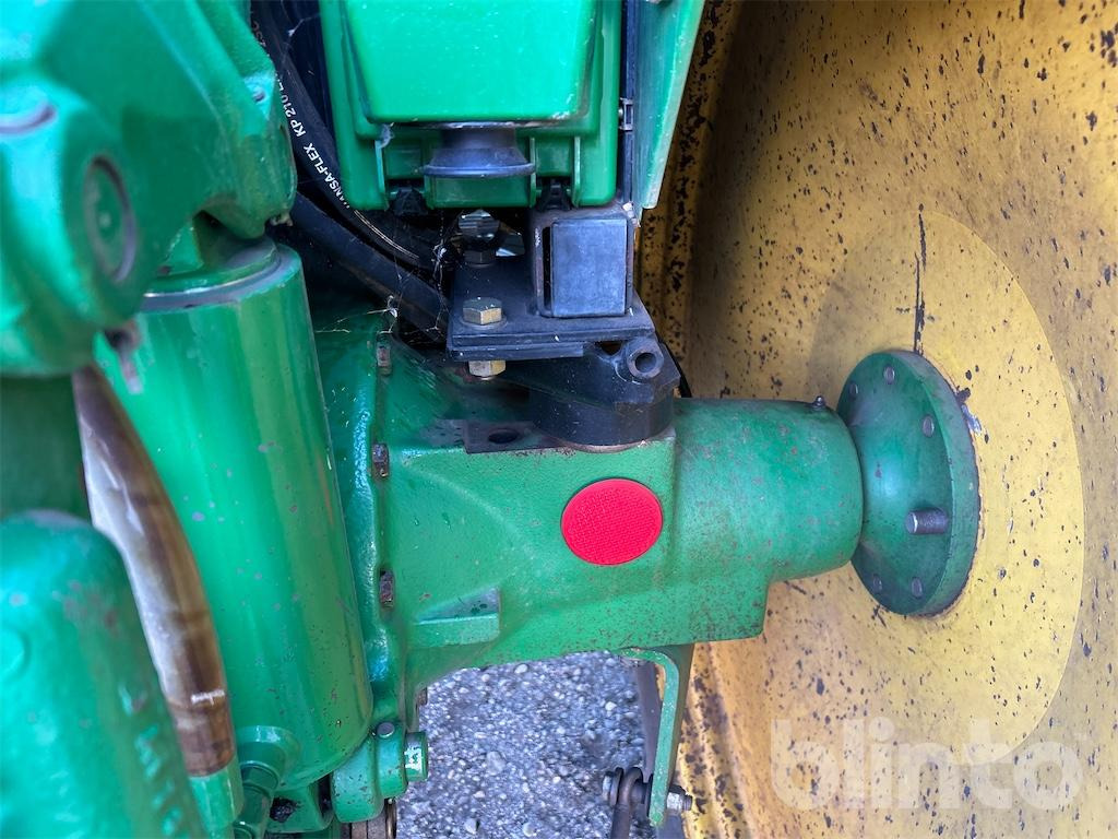 Trator John Deere 6320 (2004): foto 36