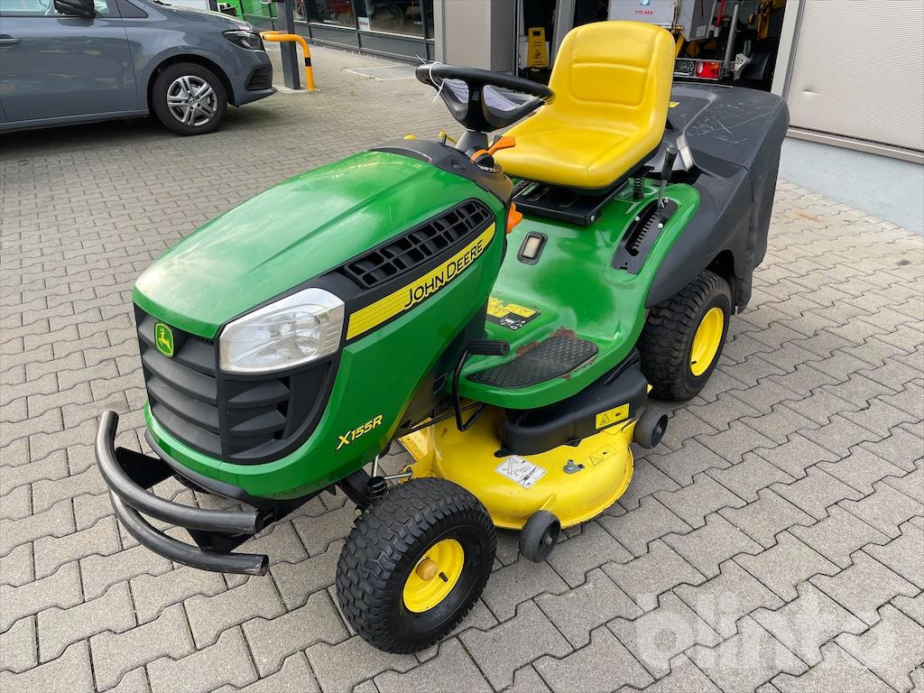 John Deere X155R - Cortador de grama: foto 1 John Deere X155R - Cortador de grama: foto 1