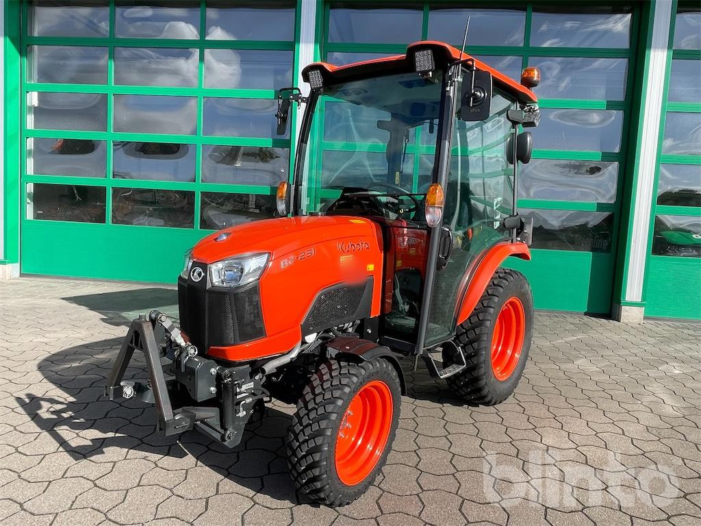 Kubota B2231 HC (Allrad) - Trator: foto 1 Kubota B2231 HC (Allrad) - Trator: foto 1