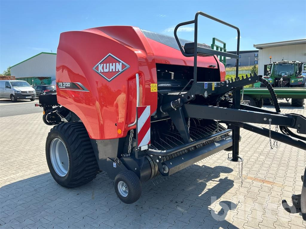 Kuhn FB 3130 Powertrack - Enfardadeira de fardos redondos: foto 2 Kuhn FB 3130 Powertrack - Enfardadeira de fardos redondos: foto 2