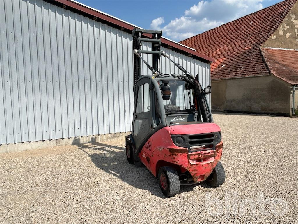 Linde H30D-01 (2012) - Empilhador: foto 4 Linde H30D-01 (2012) - Empilhador: foto 4