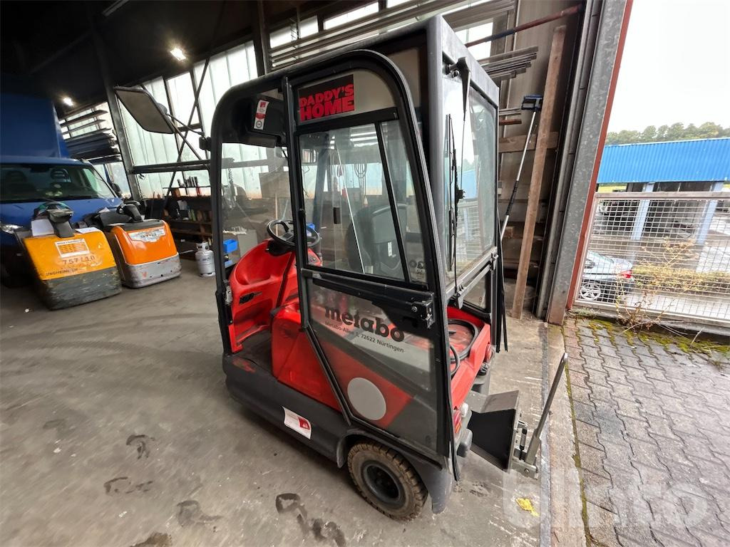 Linde P60Z - Trator elétrics: foto 2 Linde P60Z - Trator elétrics: foto 2