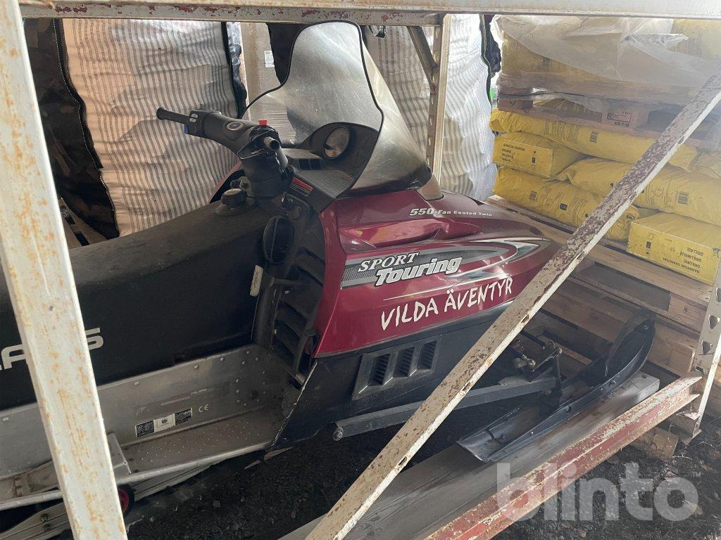 Polaris 550 sport touring - Máquina de outro: foto 1 Polaris 550 sport touring - Máquina de outro: foto 1